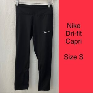 Nike Dri-fit black capri size S